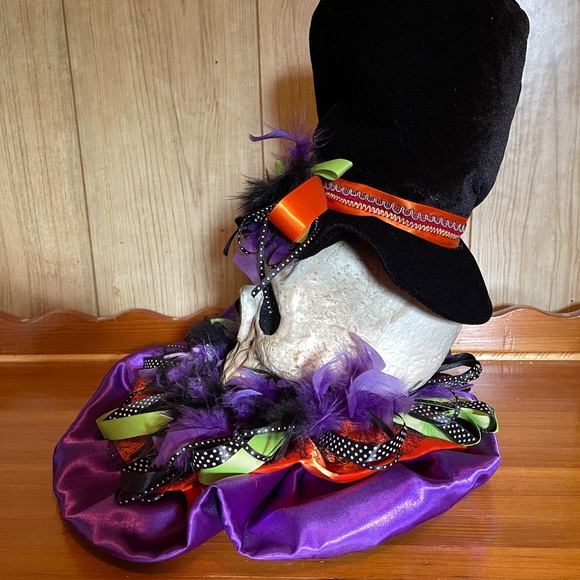 Eccentric colourful vintage Halloween scull table centrepiece display decoration - Picture 3 of 9